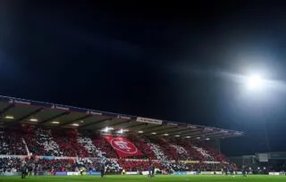 Après un CSC à la dernière minute, il se fait cruellement chambrer par l’adversaire