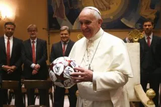 Les matchs de Serie A sont reportés à la suite du décès du pape François