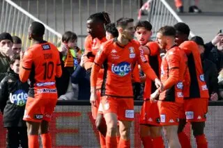 Metz passe leader après un match fou, le Paris FC s’effondre