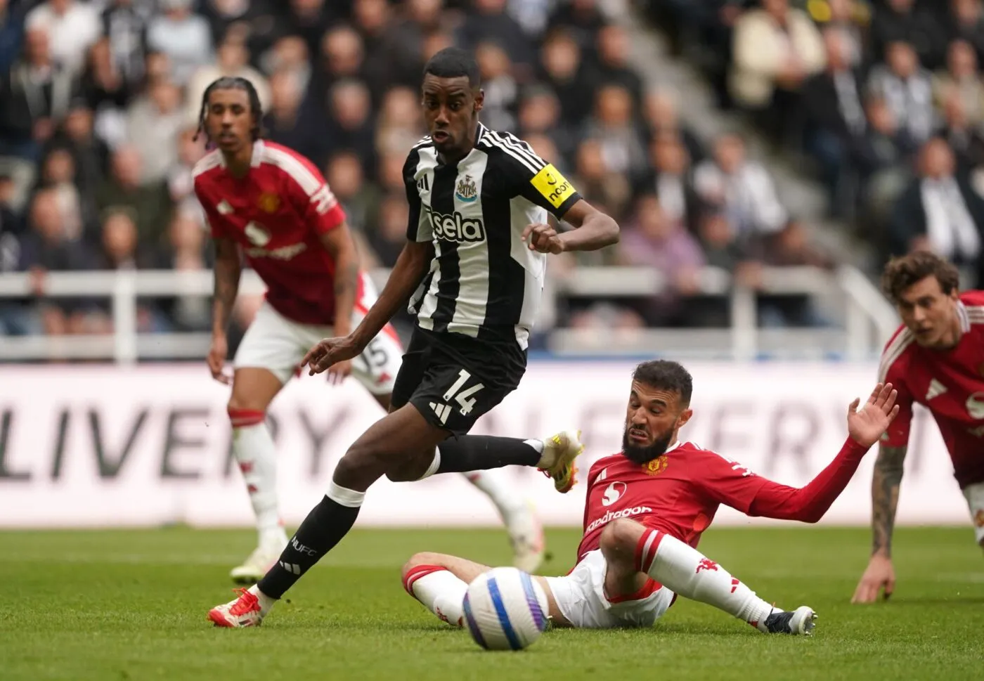 Newcastle plie Manchester United en quatre !