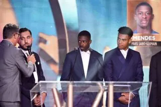 Trophées UNFP : Rayan Cherki et Lucas Chevalier entourés de Parisiens dans l’équipe type